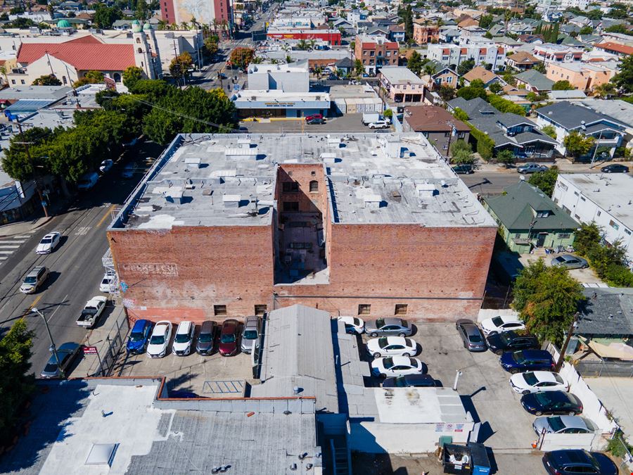 2709 Pico Blvd