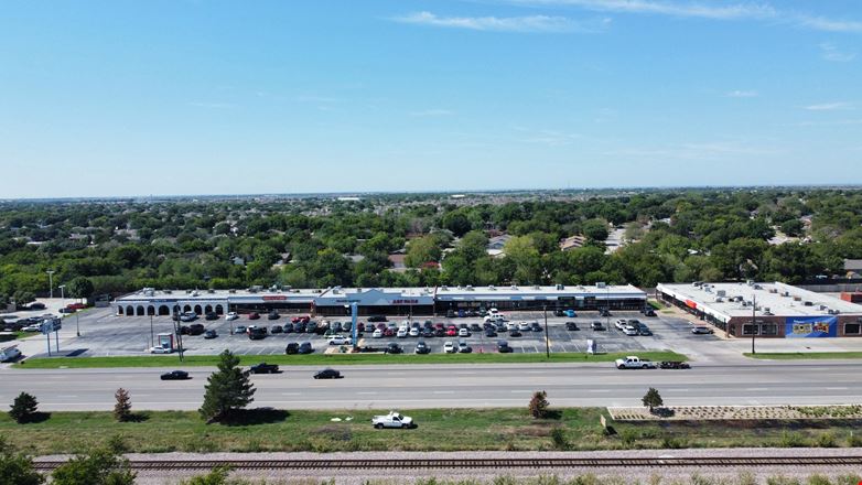 Preview of Retail space for Rent at 1029 N Saginaw Blvd