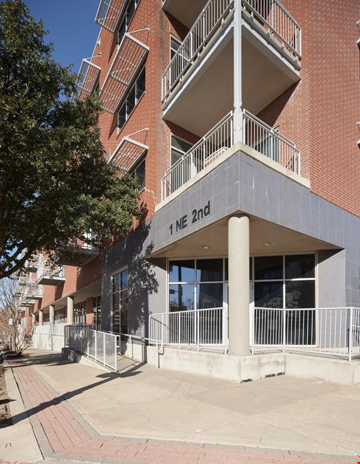 Deep Deuce Retail/Office