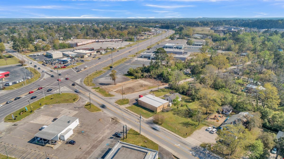 ±1.65 Acre Signalized Corner