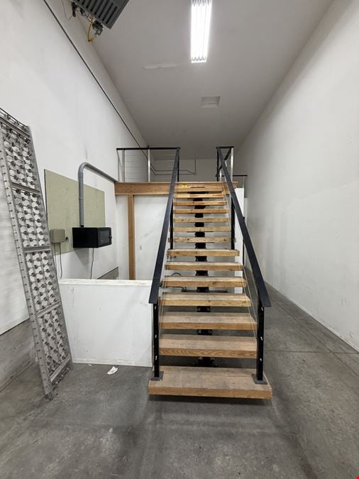3606 E. Wellesley Ave