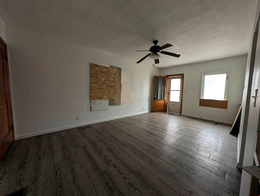 103 N Central Ave