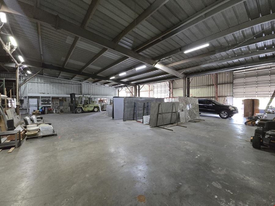 3235 Saratoga Blvd.