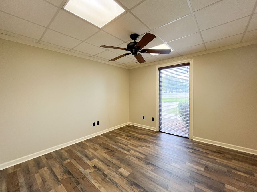 Insulated Industrial Office / Warehouse Facility Near US 90