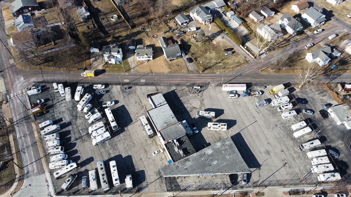 261-265 Lemay Ferry Rd