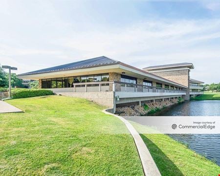 Preview of commercial space at 420 Decker Drive