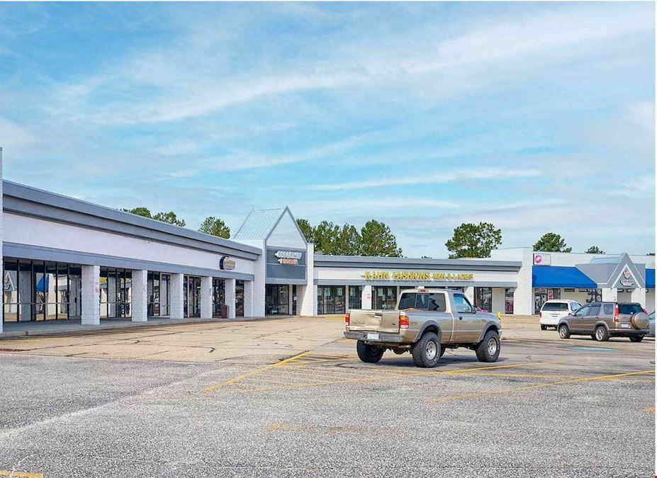 Southwind Plaza – Flexible Retail Spaces from 1,200 to 18,000+ SF