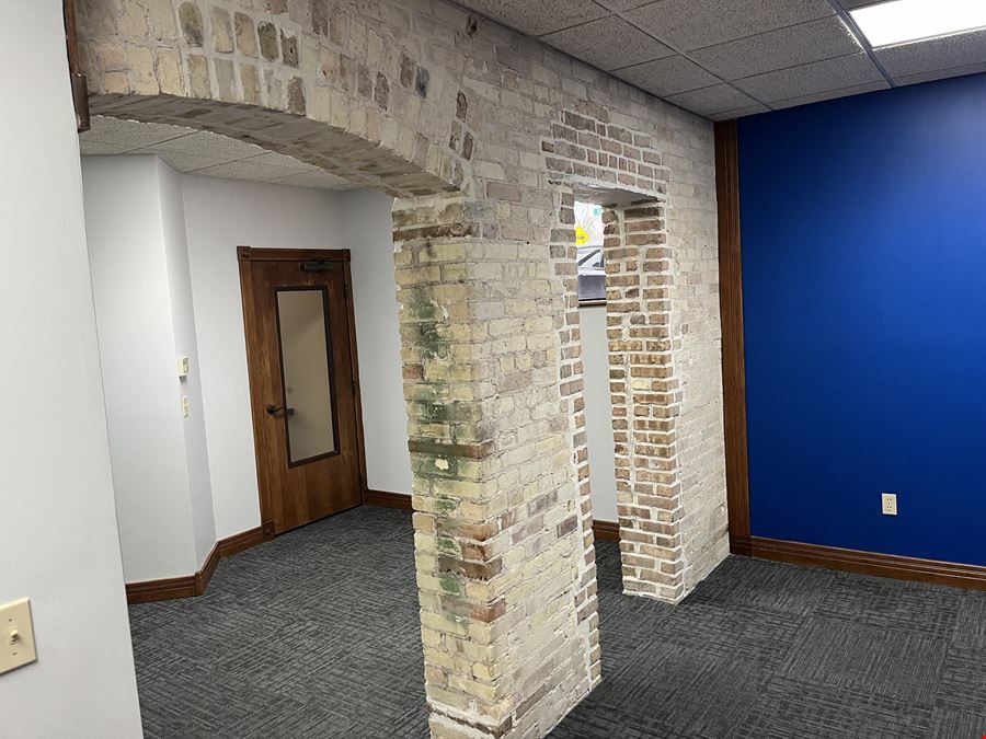 440 W Front St