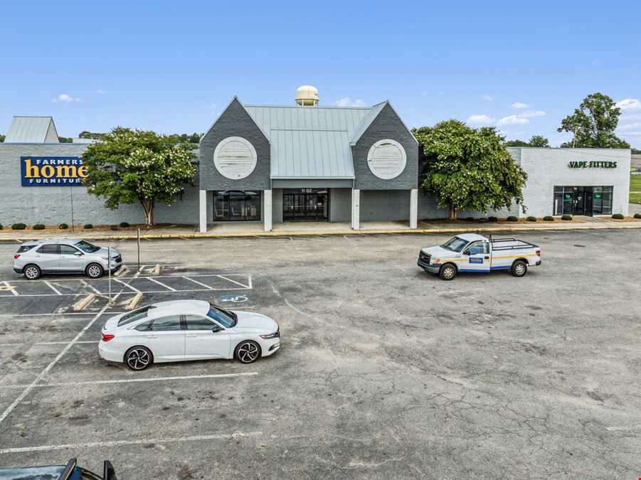 Oakland Shopping Center - Outparcel