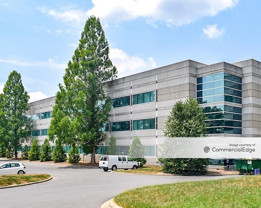 LakePointe Office Park - Belk Headquarters