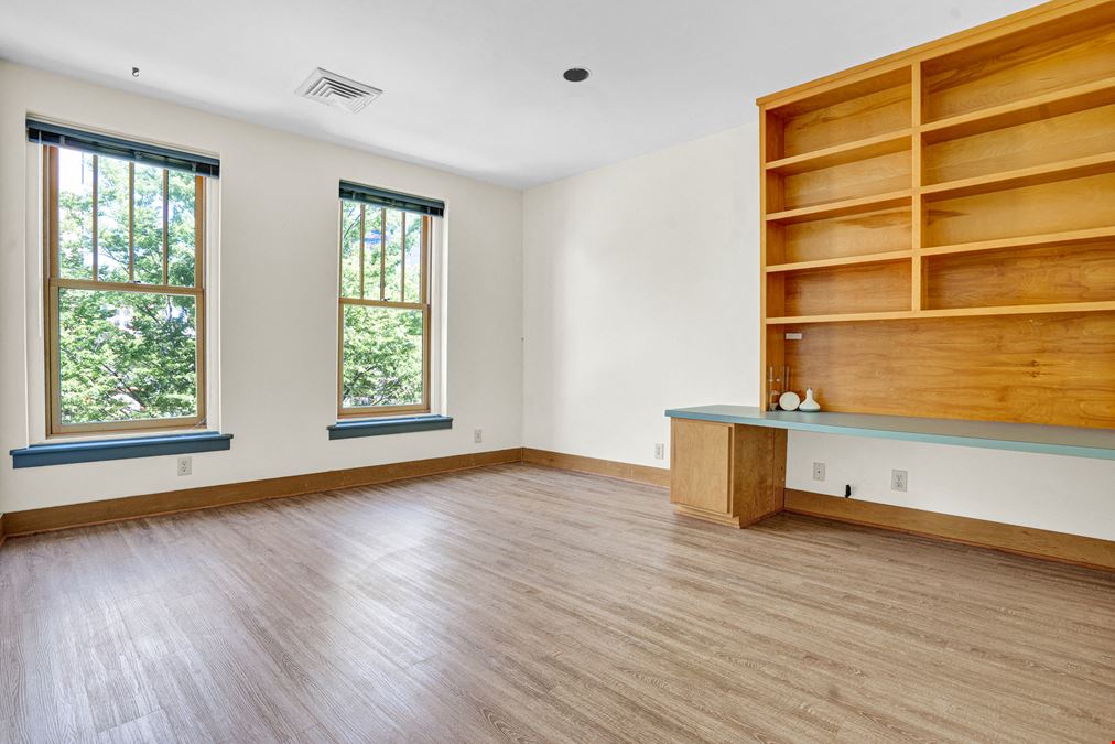 349 W Main St