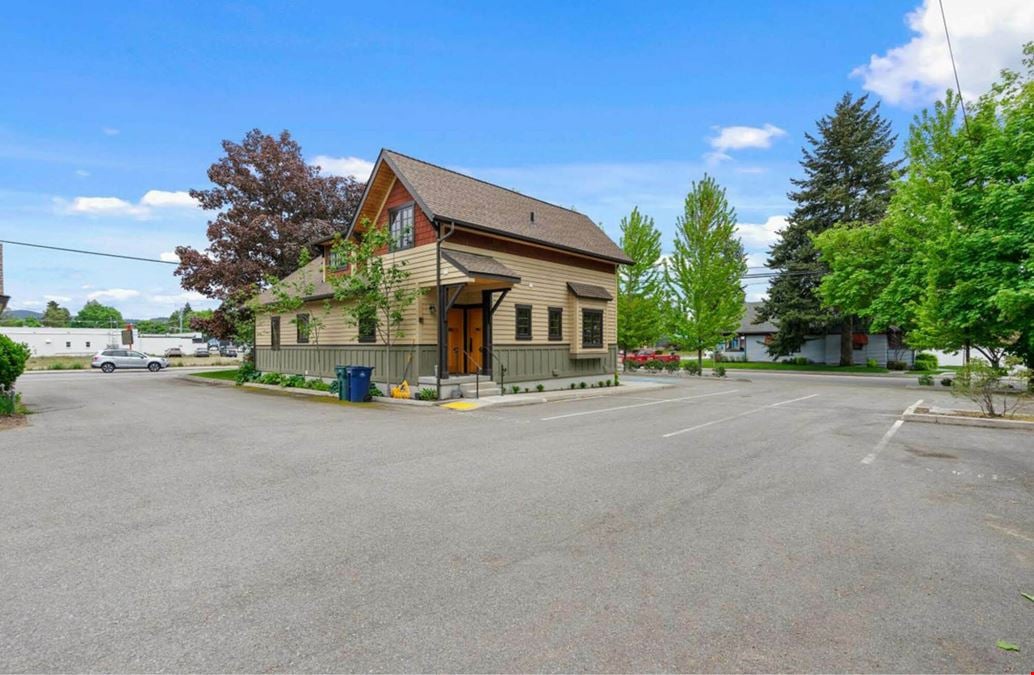 233 E Harrison