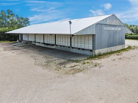 Preview of commercial space at 324 S Lacy Dr