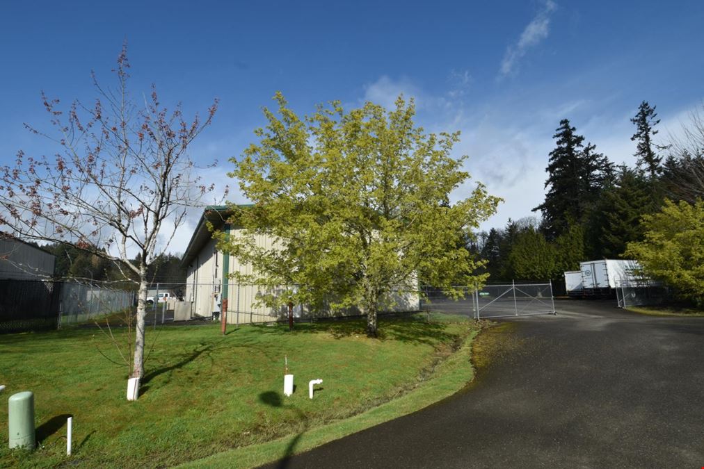 545 Ronlee Ln NW