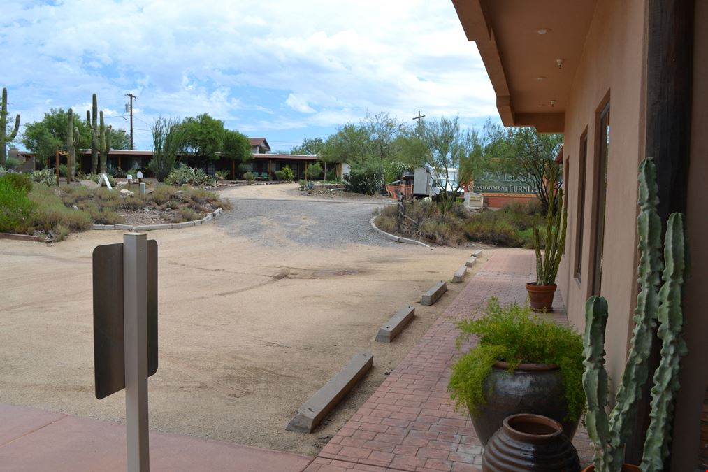 6070 E. Cave Creek Rd