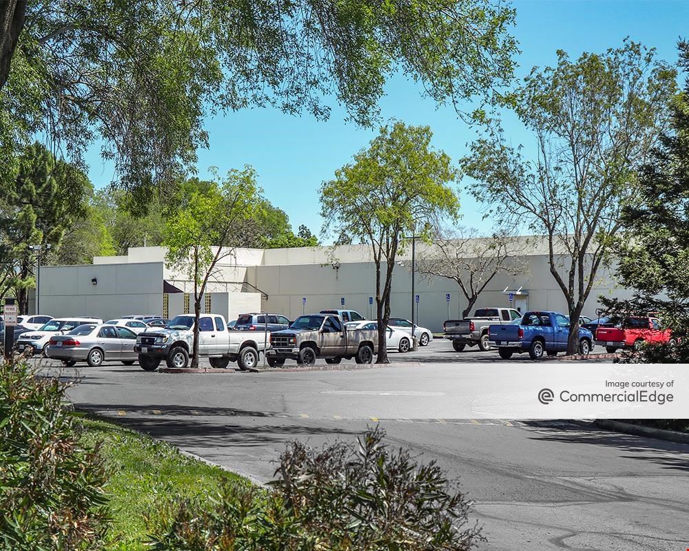 South Petaluma Business Center