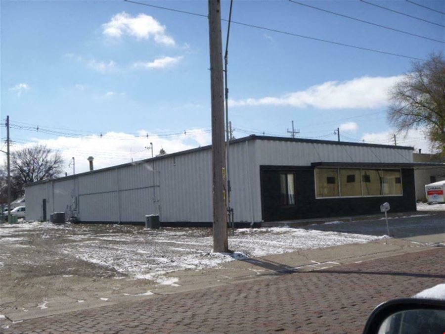 1218 K St Aurora, NE - Two Large Lots!