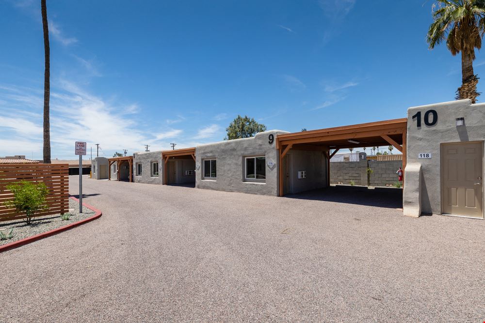 2625 E Van Buren St