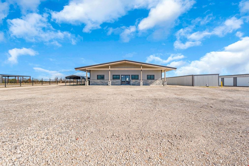 11639 E US-175