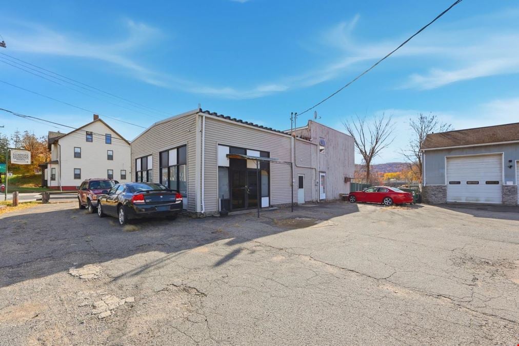 118 W Main St