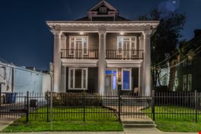 214 E Ashby Pl