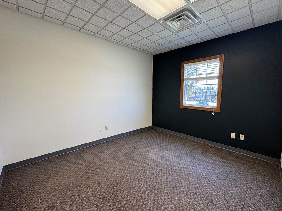 4 Yount Dr, Suite 2