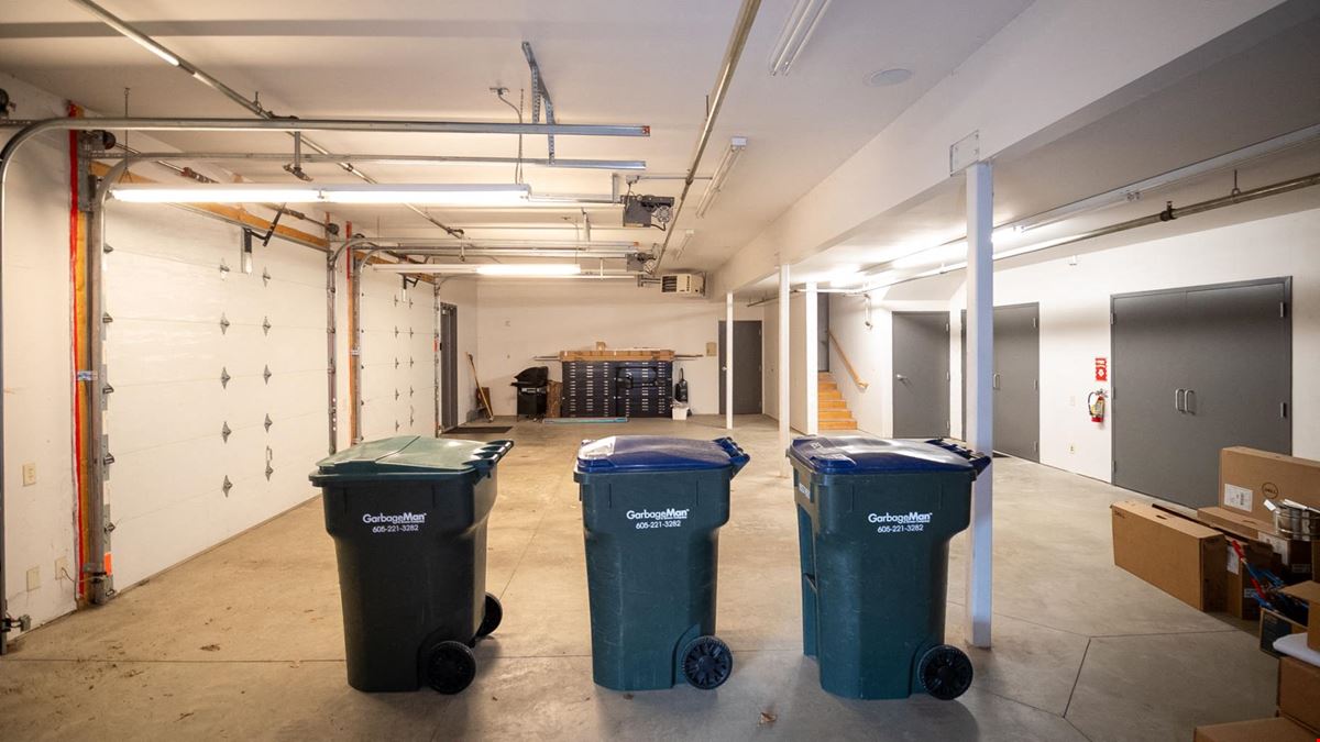 Office Opportunity Along the West Circle Drive Corridor