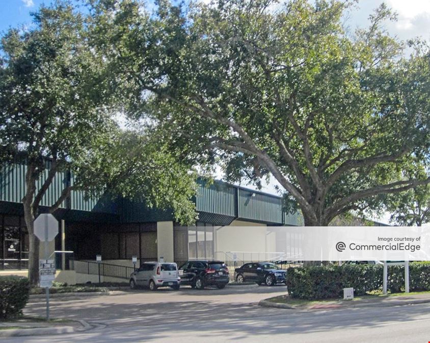 Landmark Commerce Center