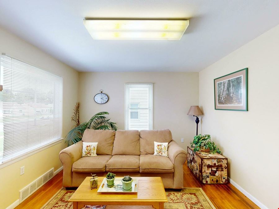 1213 West 38th Street