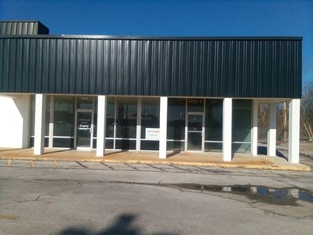 Preview of Retail space for Rent at 6725 Ringgold