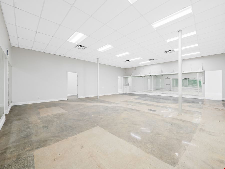 1930 E Sunrise Blvd #5