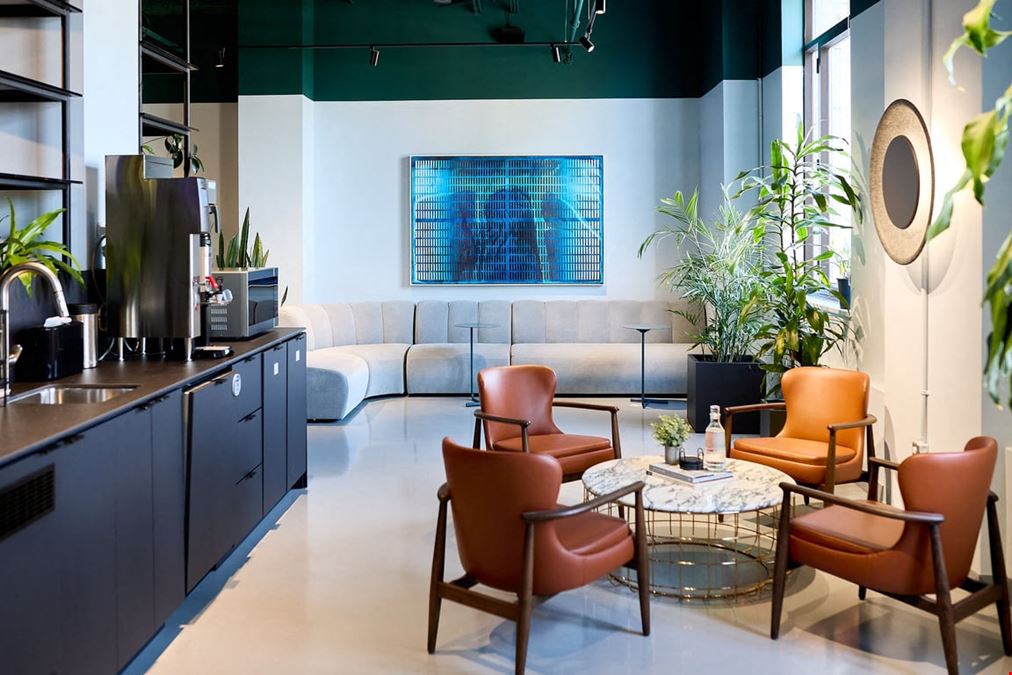 IQ Offices - – 1155 Rue Metcalfe