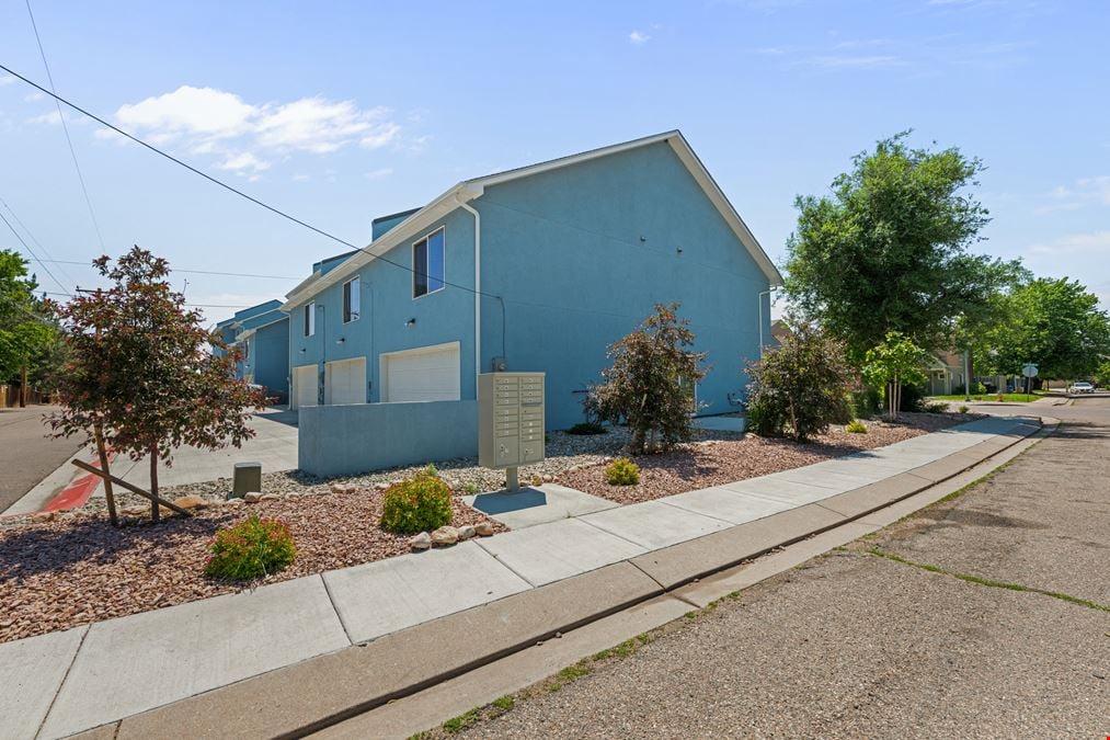 Fountain Village Townhomes