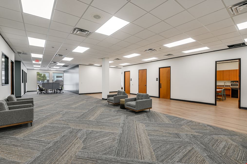 Airport Commerce 4 - Suite 450