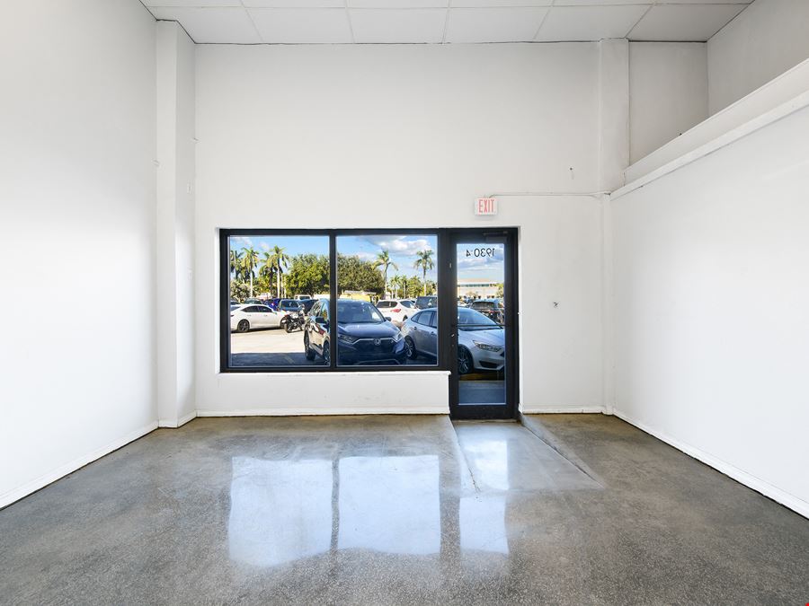 Gateway Shopping Plaza