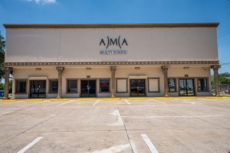 Preview of Retail space for Rent at 1912-1916 South Main Street