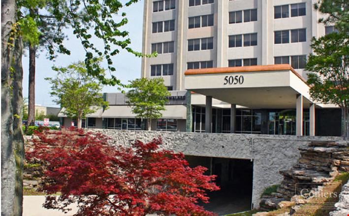 Suite Available for Sublease in I-Bank Tower on Poplar