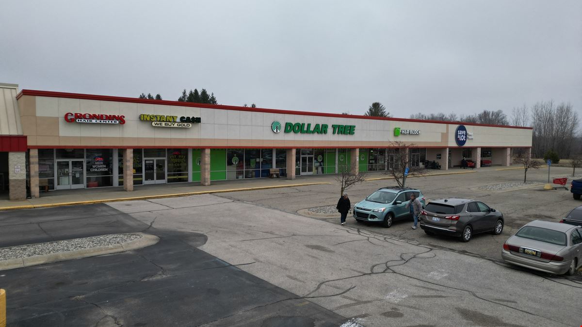 Gladwin Plaza East