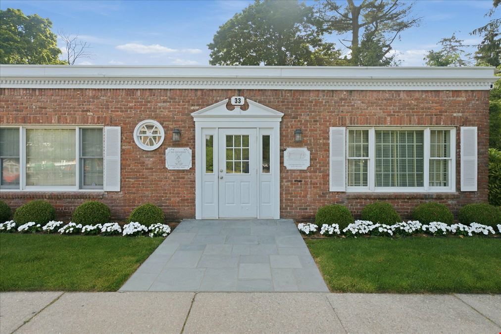 33 Candee Avenue