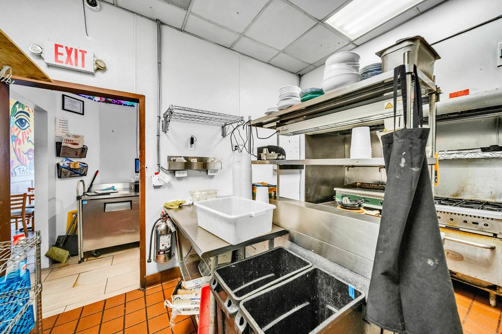Second Generation Restaurant Space for Lease!