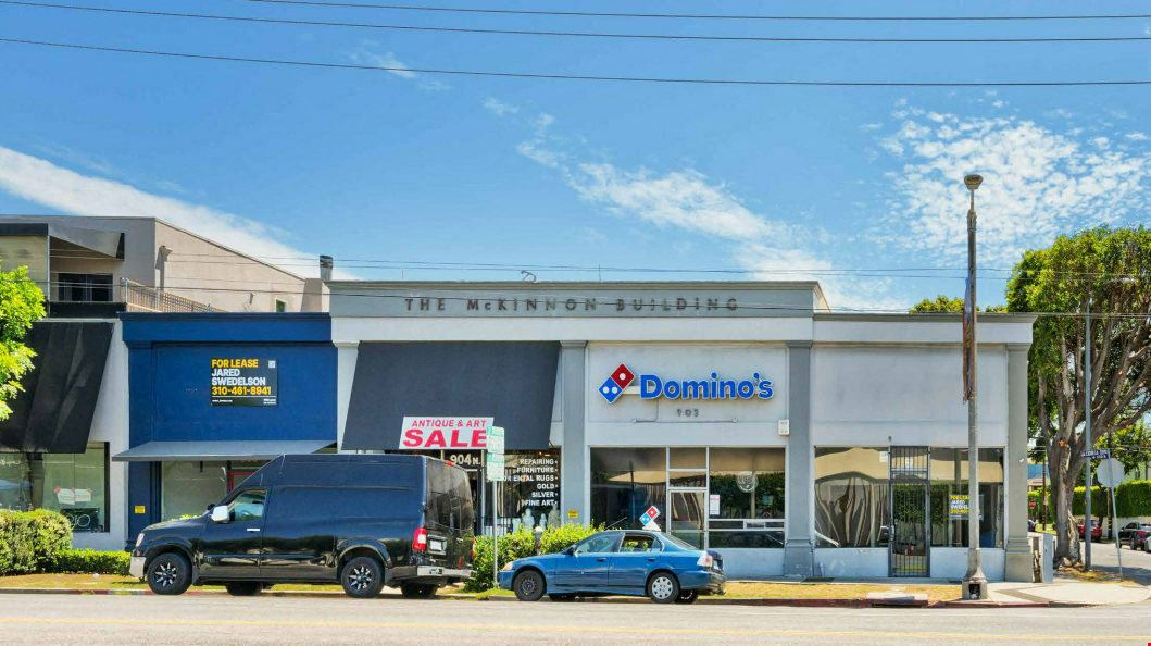 900 N La Cienega Blvd