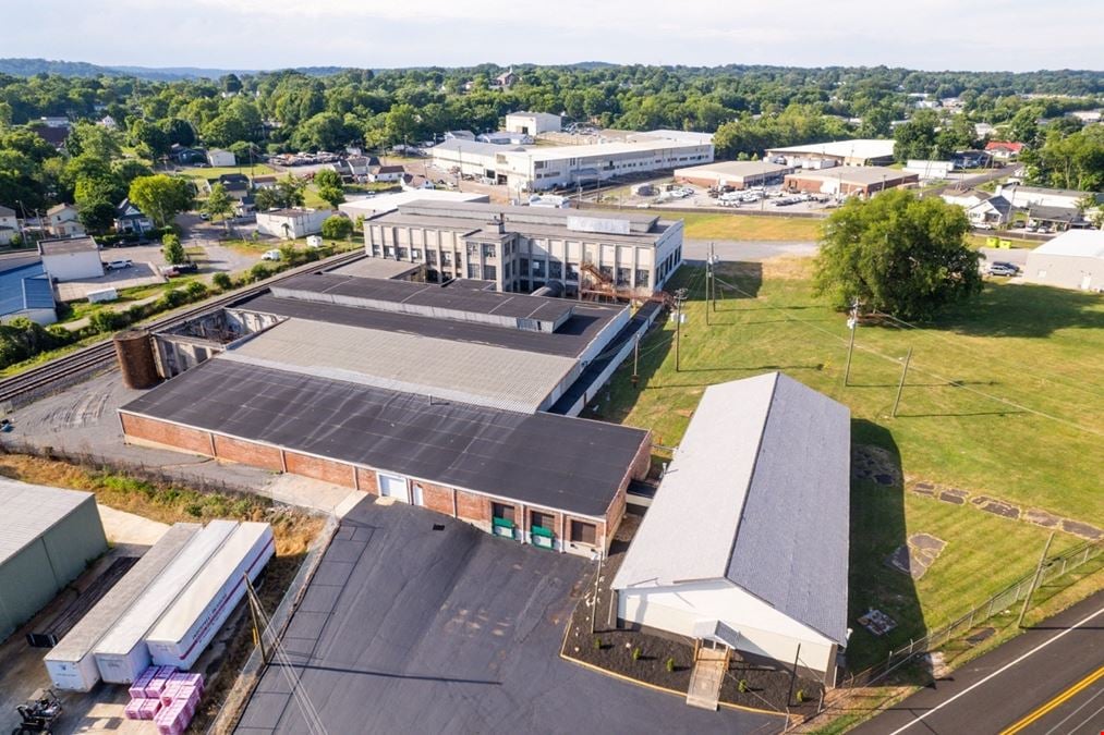 91,217 SF on 5.7 Acres | I-G Near Downtown Knoxville