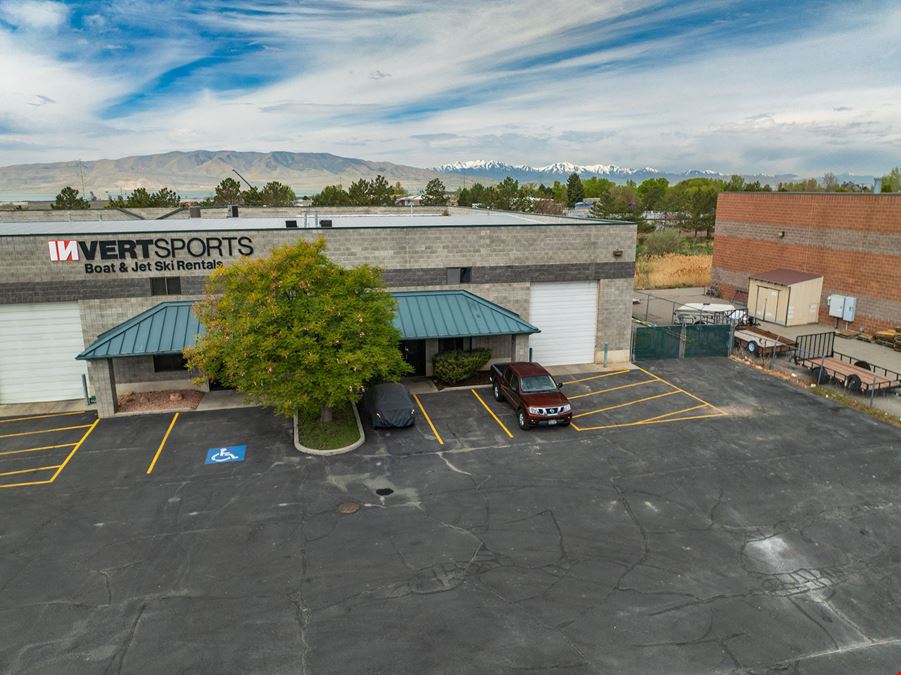 Flex Warehouse with Dedicated Yard