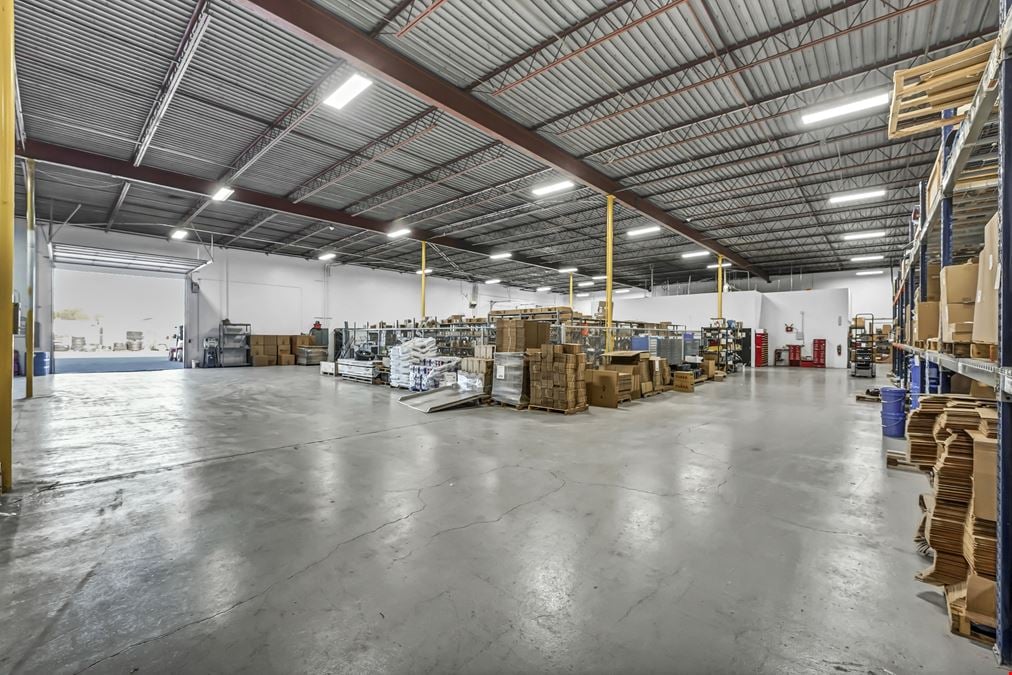 13,950 SF Office/Warehouse + Fenced  Lot For Lease – Fort Worth, TX