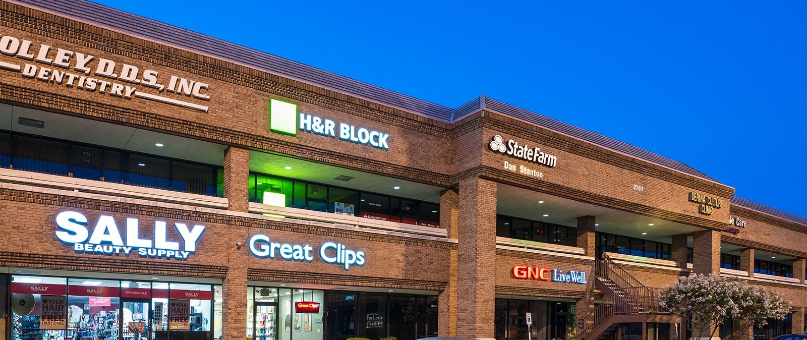 Park Forest Shopping Center NE