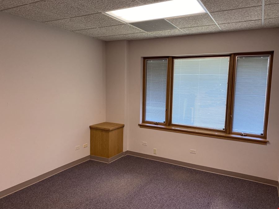236 E Northwest Hwy, Palatine