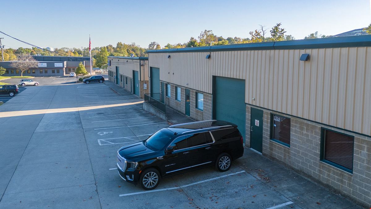 Parker Hollow Commerce Center Industrial Buildings for Lease