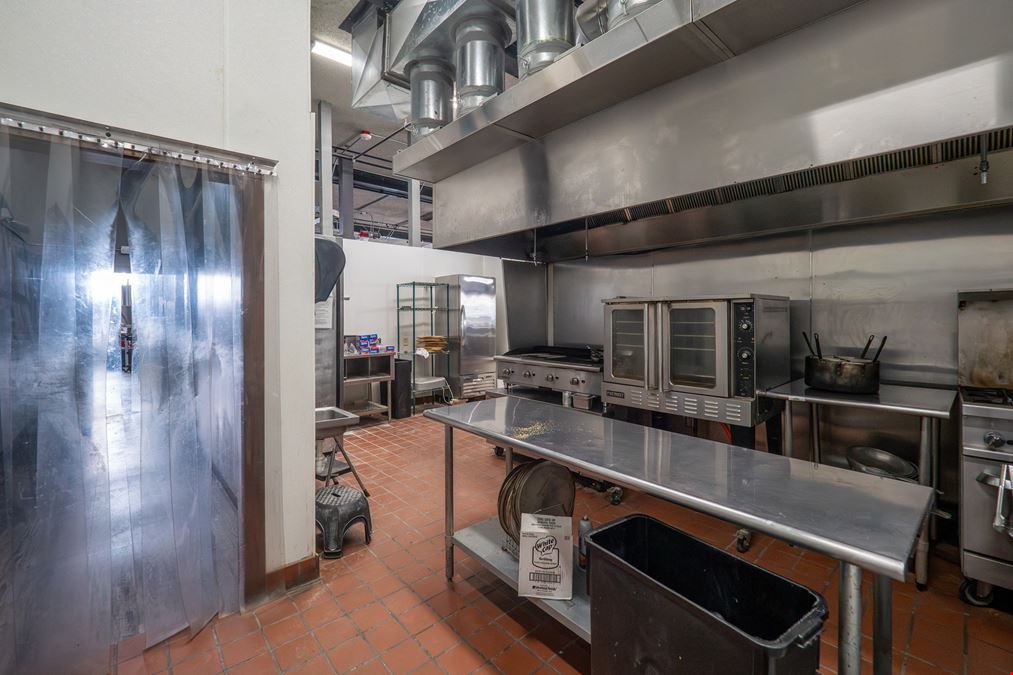 143 W Center St