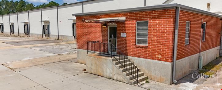 ±196,524-SF Industrial Building for lease in Lugoff, SC| Fully fenced perimeter