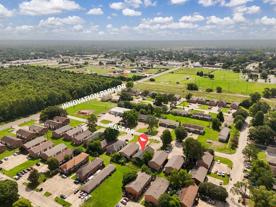 Value-add Fourplex Opportunity Near Burbank Dr